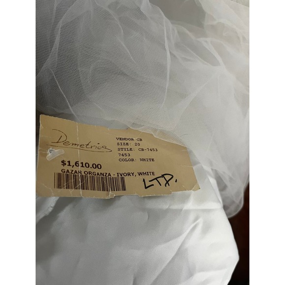 COSMOBELLA Designer Strapless Lace Wedding Dress - Picture 4 of 4